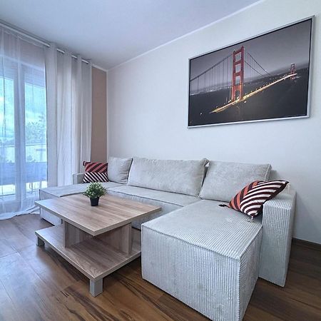 Platan - Apartamenty Bryza Swinoujscie Bagian luar foto