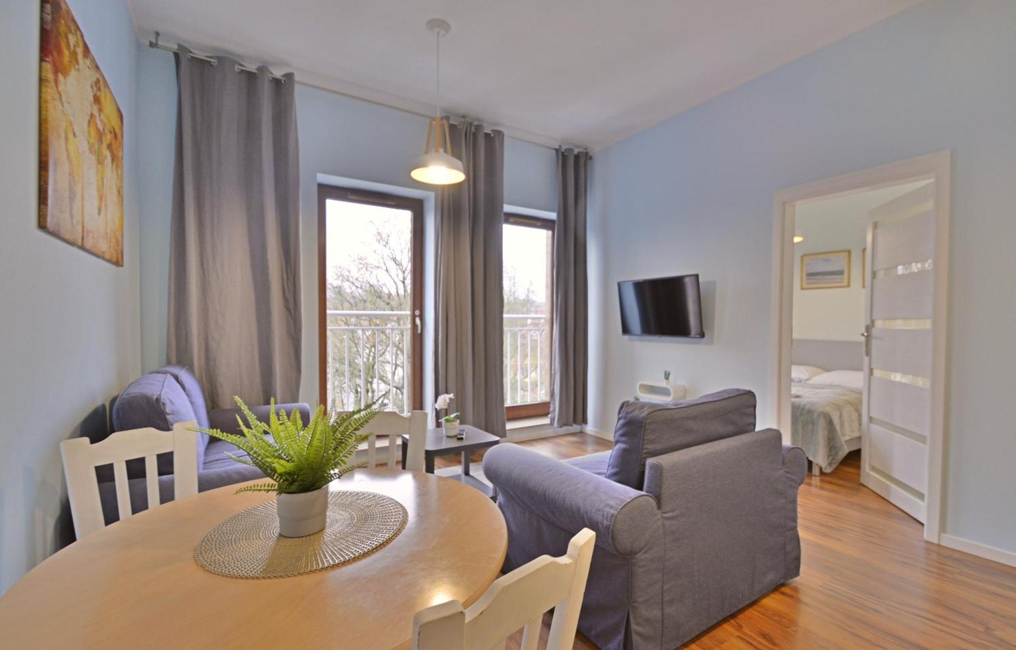 Platan - Apartamenty Bryza Swinoujscie Bagian luar foto
