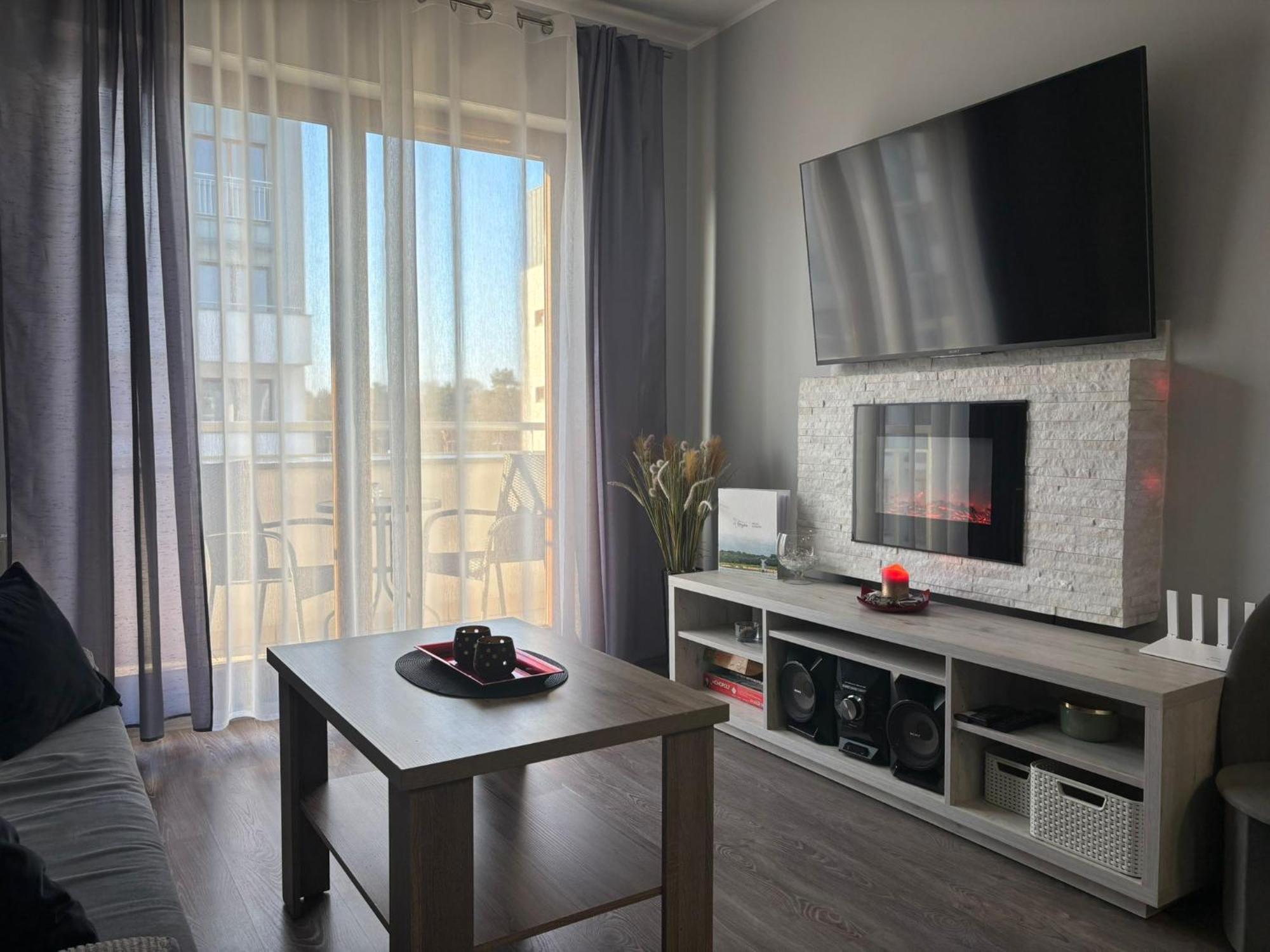 Platan - Apartamenty Bryza Swinoujscie Bagian luar foto