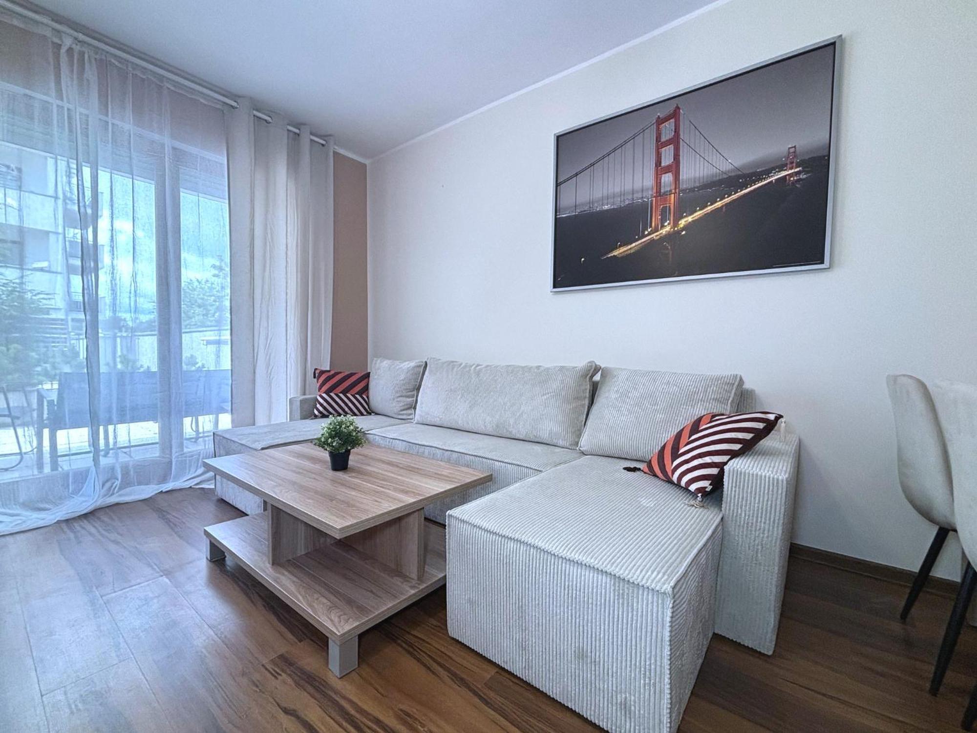 Platan - Apartamenty Bryza Swinoujscie Bagian luar foto